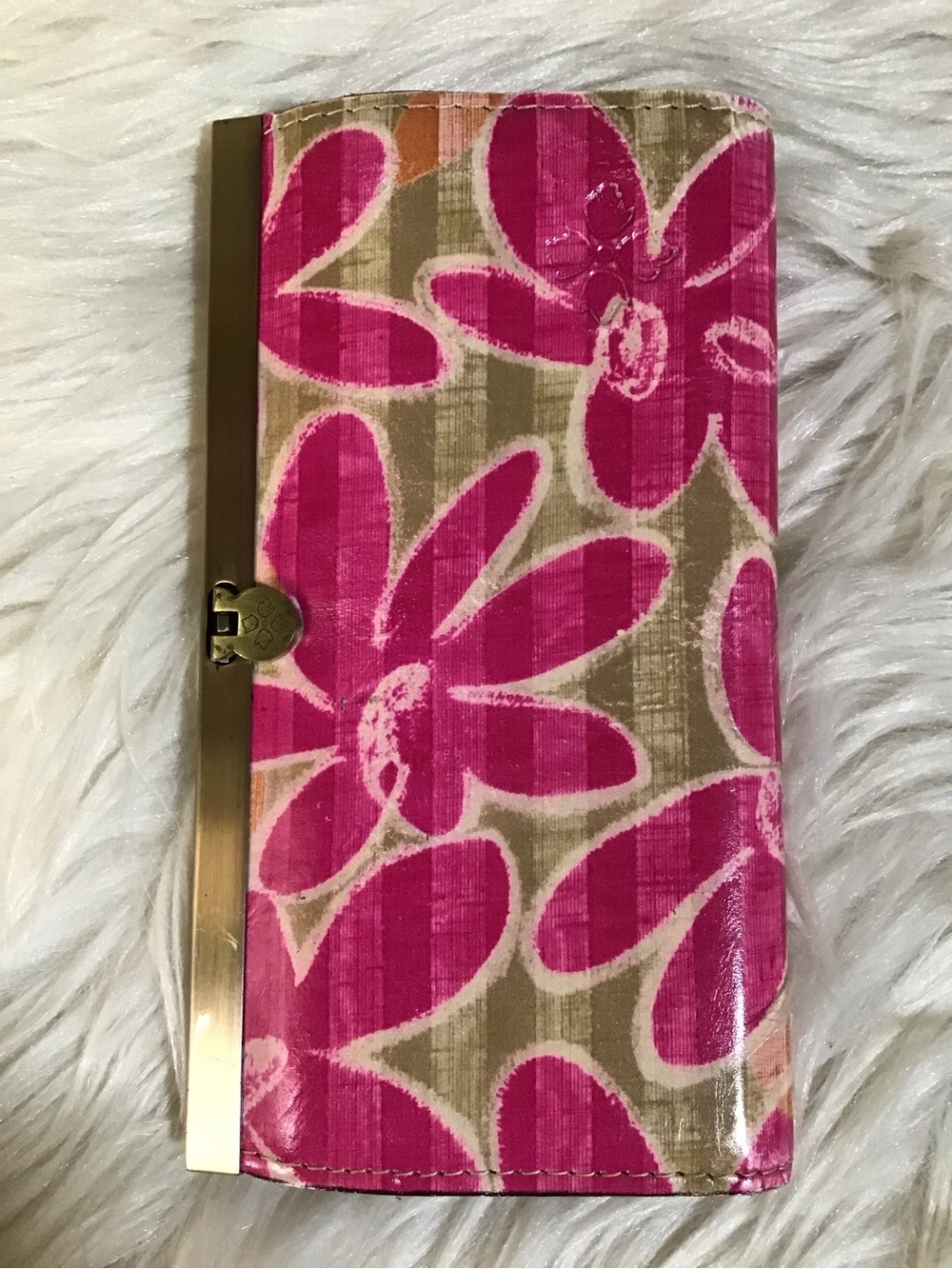 Patricia Nash daisy's floral leather wallet